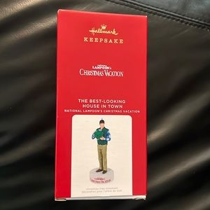 NEW National Lampoon’s Christmas Vacation Best-Looking House in Town Ornament